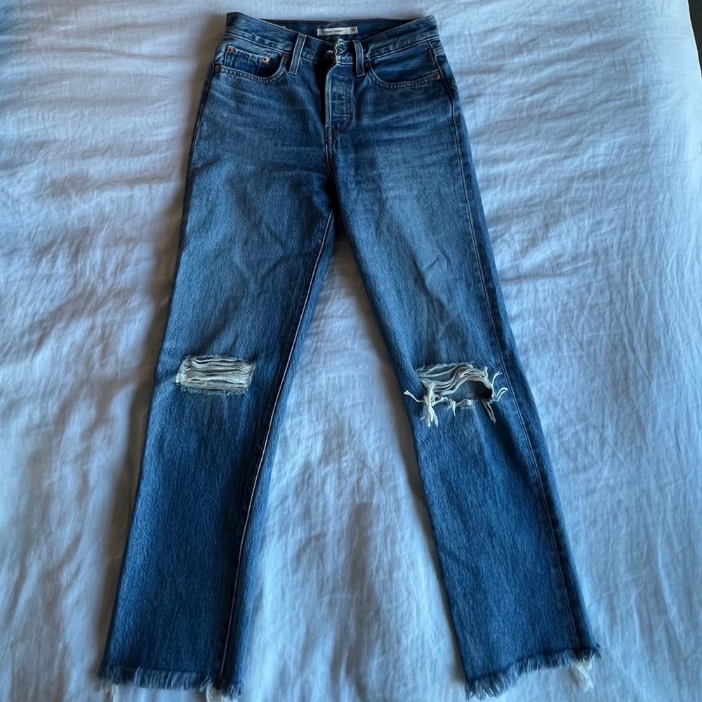 Levi’s Wedgie Straight Med Wash Size 25